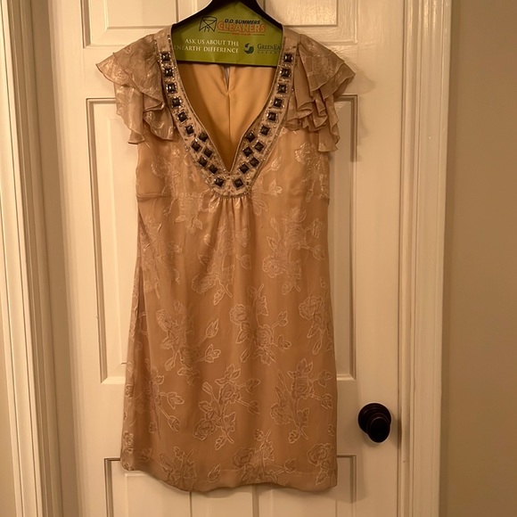 Dress - Picture 1 of 4